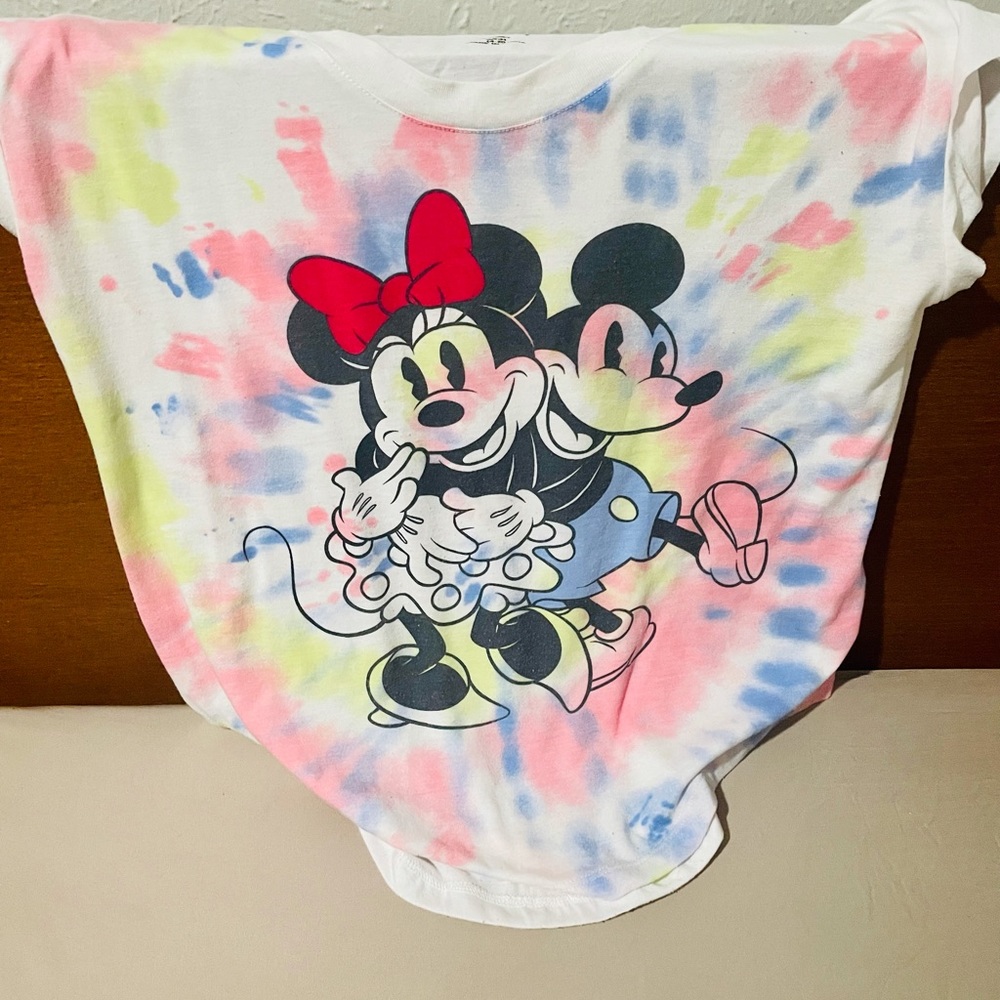 Mickey and Minnie Disney shirt
